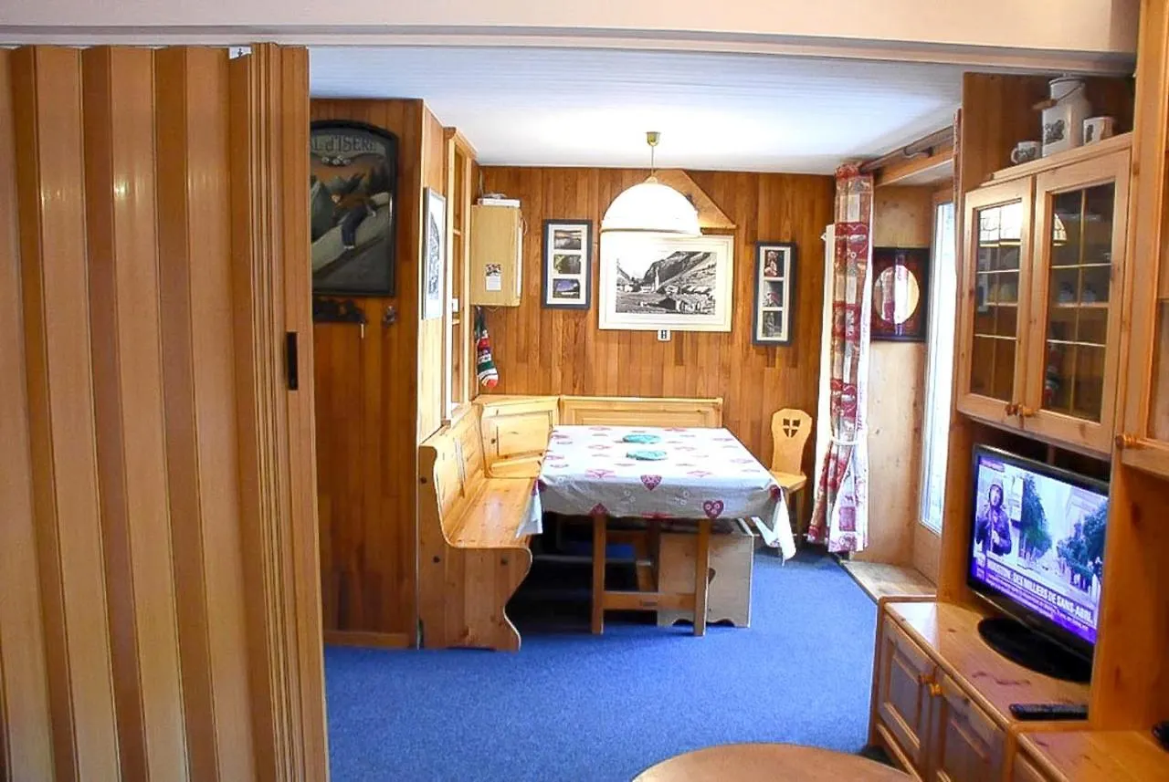 Apartment Appartement D'Une Chambre A Val D'Isere A 10 M Des Pistes Avec Vue Sur La Ville Et Wifi France