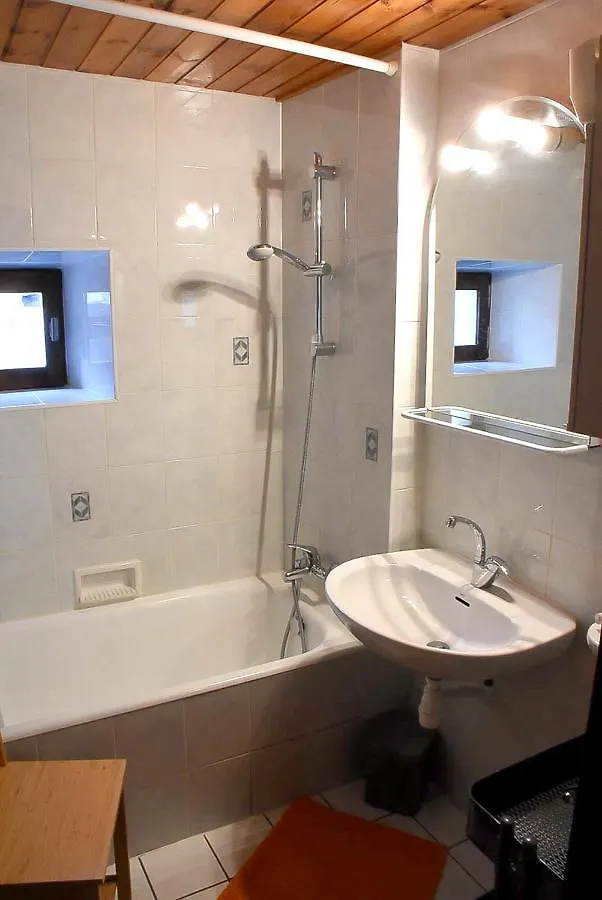 Appartement D'Une Chambre A Val D'Isere A 10 M Des Pistes Avec Vue Sur La Ville Et Wifi 0*, Val-d'Isere France